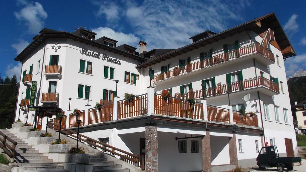Hotel Pineta Фалкаде Екстериор снимка