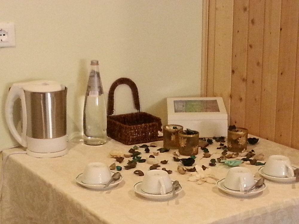 Hotel Pineta Фалкаде Екстериор снимка